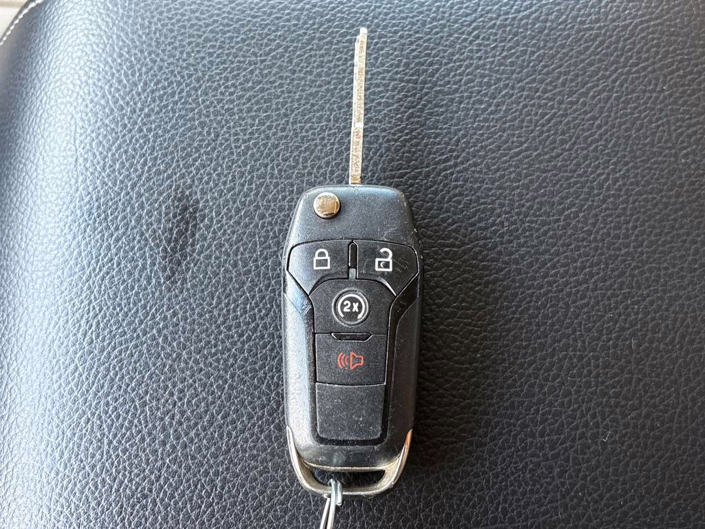 2018 Magma Red Metallic Ford Super Duty F-250 SRW Lariat 4X4 Truck