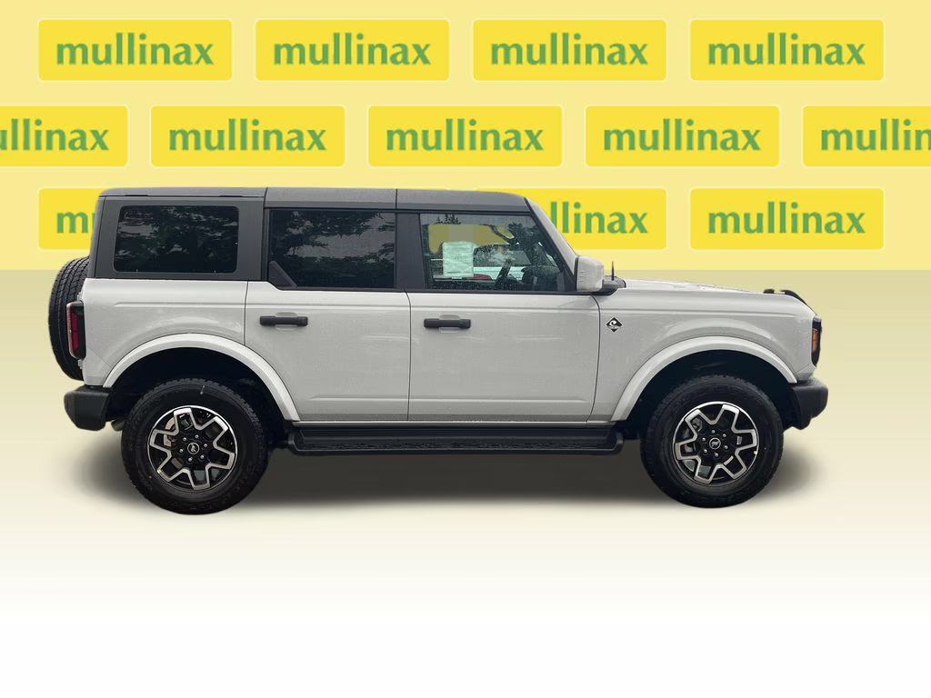 2026 Avalanche Ford Bronco Outer Banks 4X4 SUV