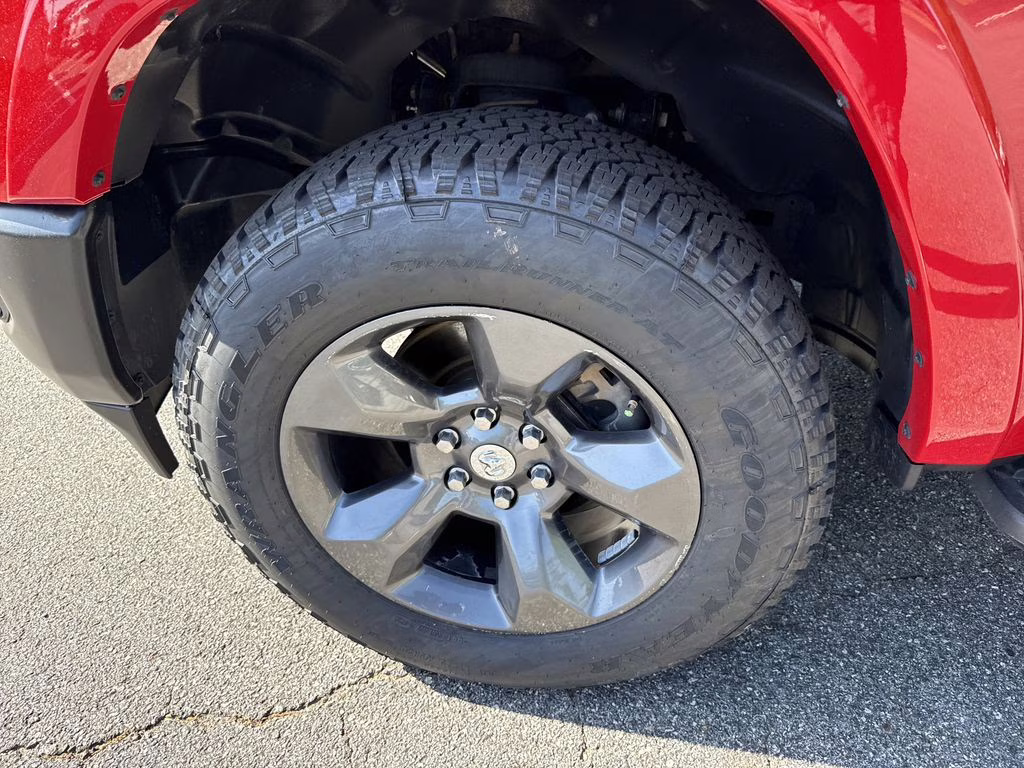 2021 Flame Red Clearcoat Ram 1500 Big Horn/Lone Star 4X4 Truck