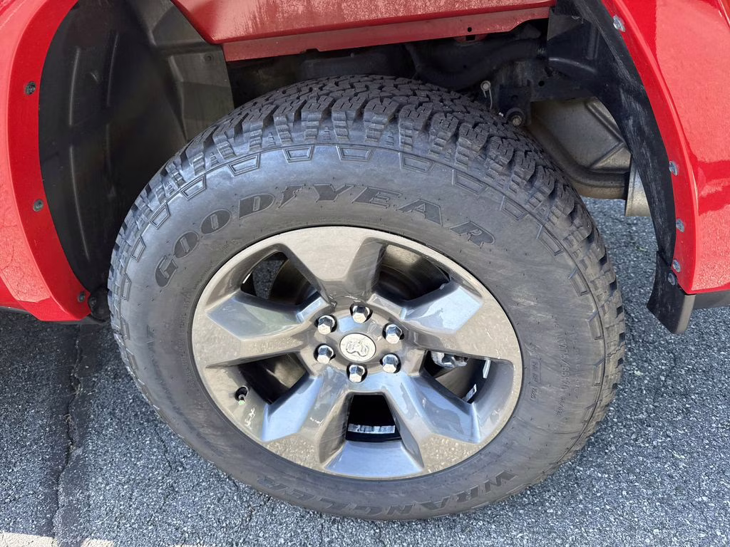 2021 Flame Red Clearcoat Ram 1500 Big Horn/Lone Star 4X4 Truck