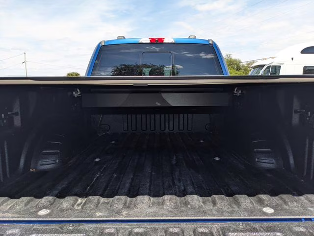 2022 Blue Metallic Ford Super Duty F-250 SRW Platinum 4X4 Truck