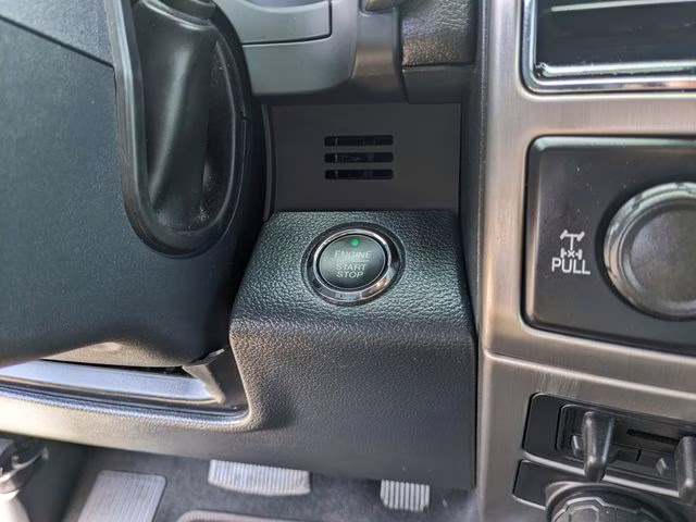 2022 Blue Metallic Ford Super Duty F-250 SRW Platinum 4X4 Truck