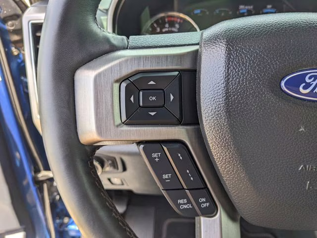 2022 Blue Metallic Ford Super Duty F-250 SRW Platinum 4X4 Truck