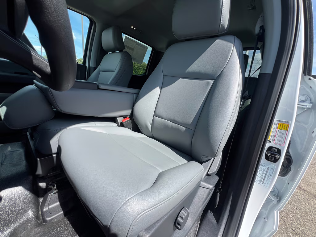 2026 Oxford White Ford Super Duty F-250 SRW XL 4X4 Truck