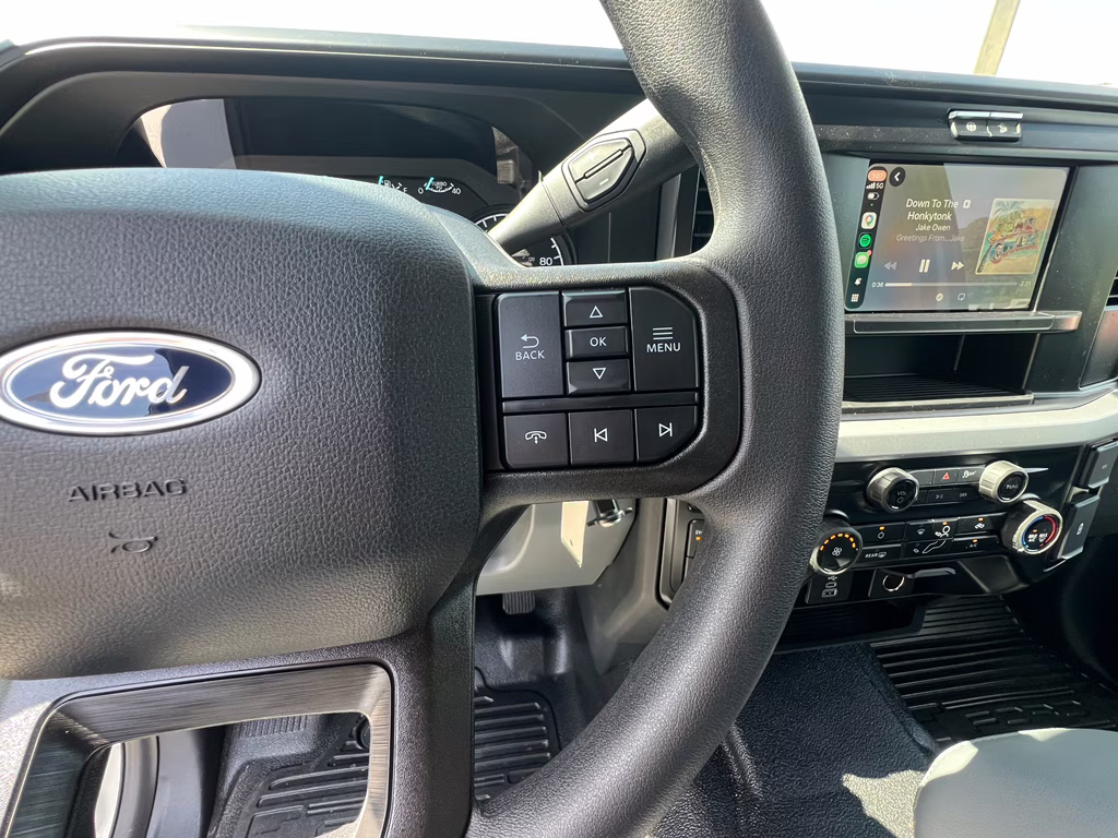 2026 Oxford White Ford Super Duty F-250 SRW XL 4X4 Truck