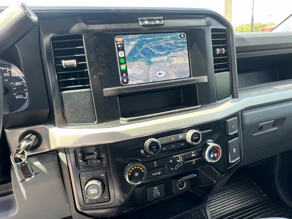 2026 Oxford White Ford Super Duty F-250 SRW XL 4X4 Truck