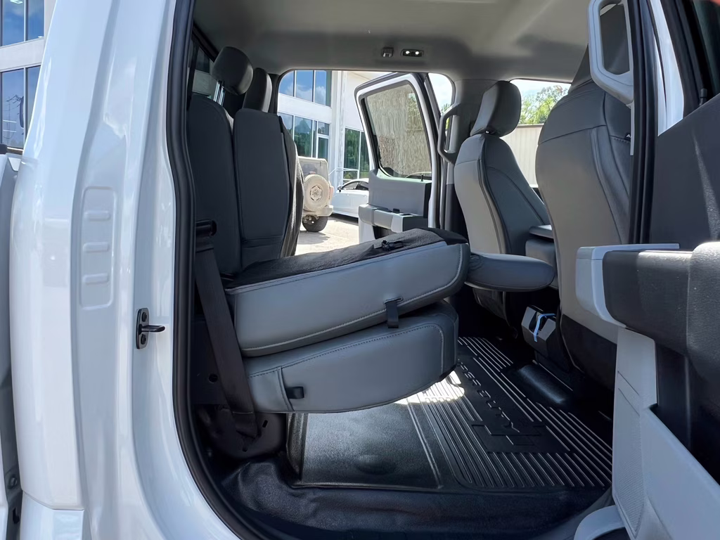 2026 Oxford White Ford Super Duty F-250 SRW XL 4X4 Truck