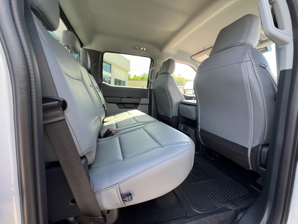 2026 Oxford White Ford Super Duty F-250 SRW XL 4X4 Truck