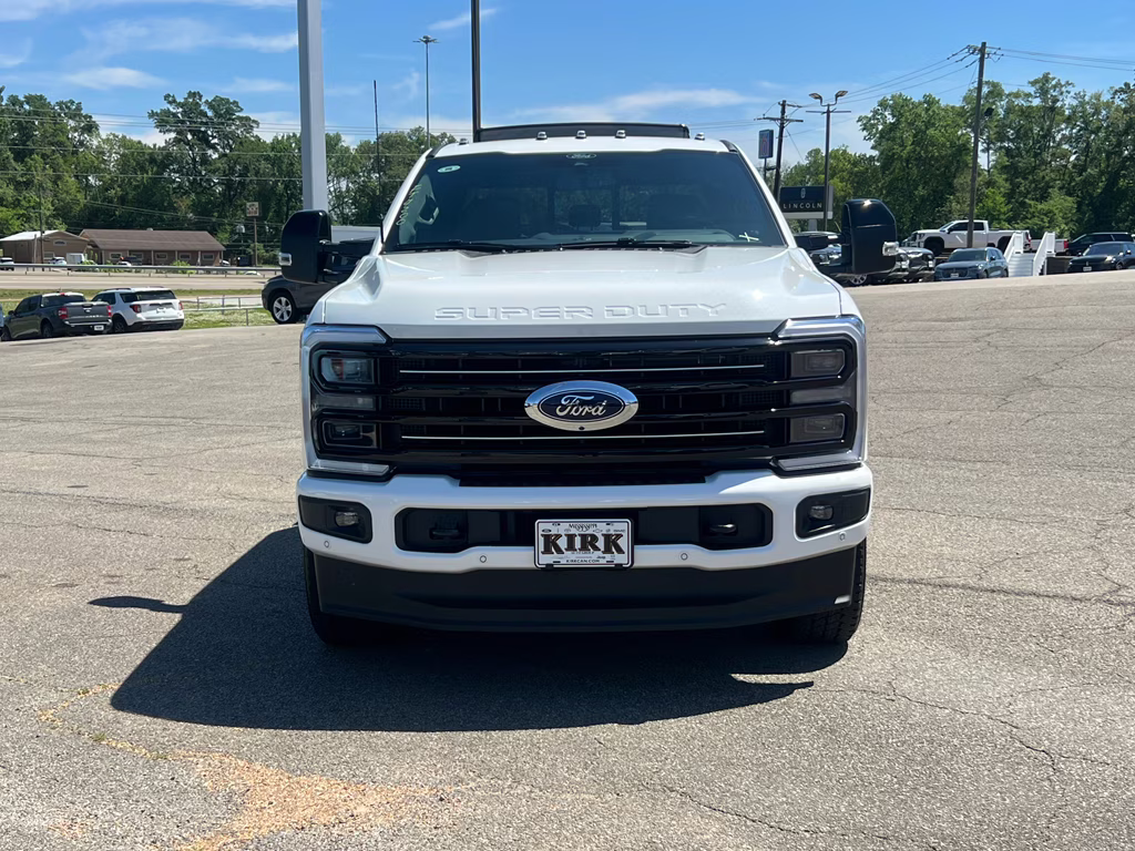 2026 Star White Metallic Tri-Coat Ford Super Duty F-250 SRW Platinum 4X4 Truck