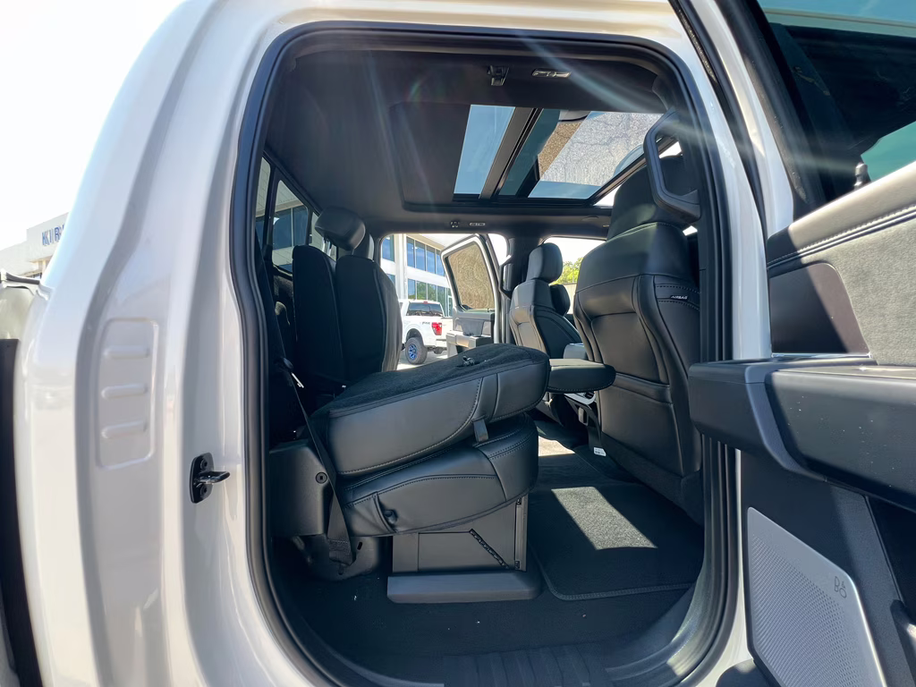 2026 Star White Metallic Tri-Coat Ford Super Duty F-250 SRW Platinum 4X4 Truck