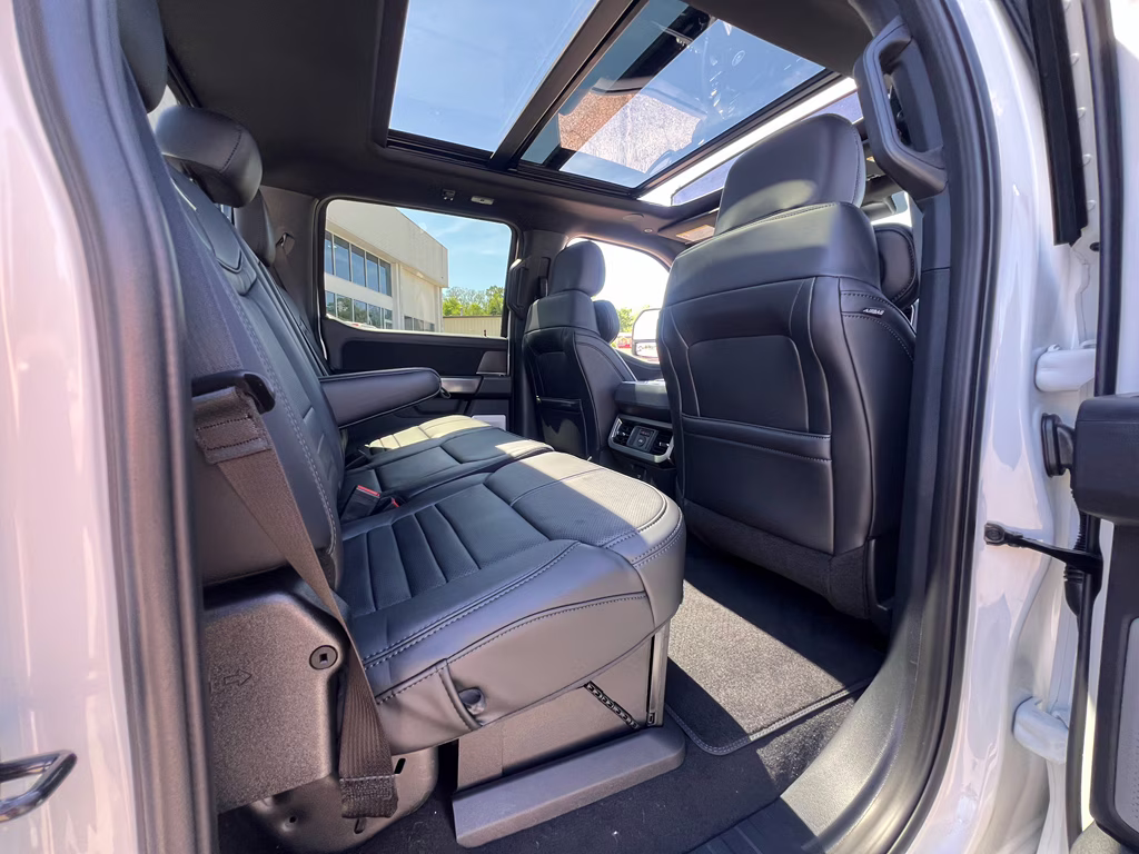 2026 Star White Metallic Tri-Coat Ford Super Duty F-250 SRW Platinum 4X4 Truck