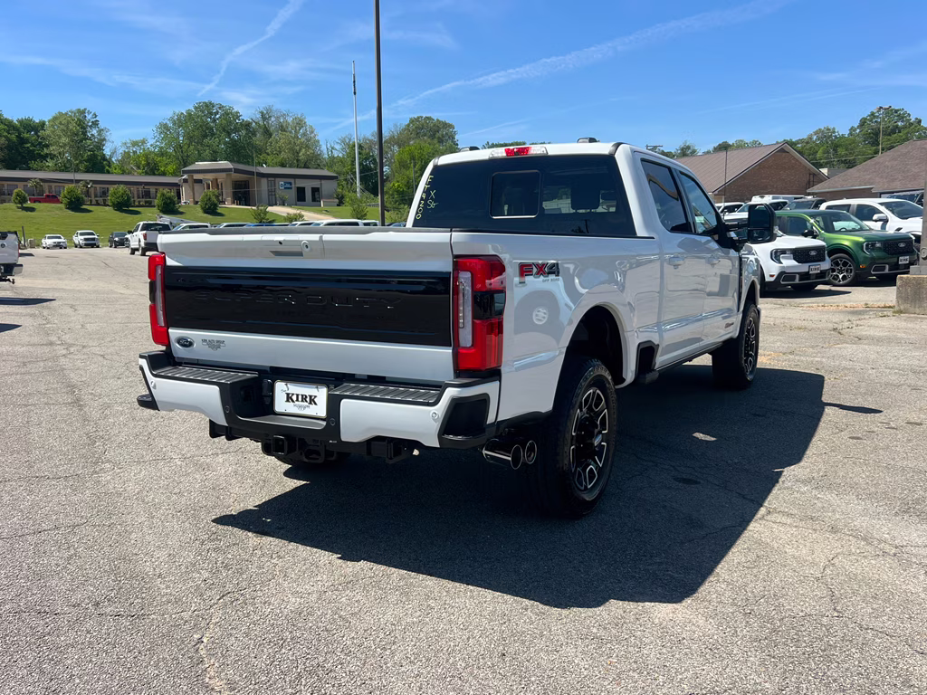 2026 Star White Metallic Tri-Coat Ford Super Duty F-250 SRW Platinum 4X4 Truck