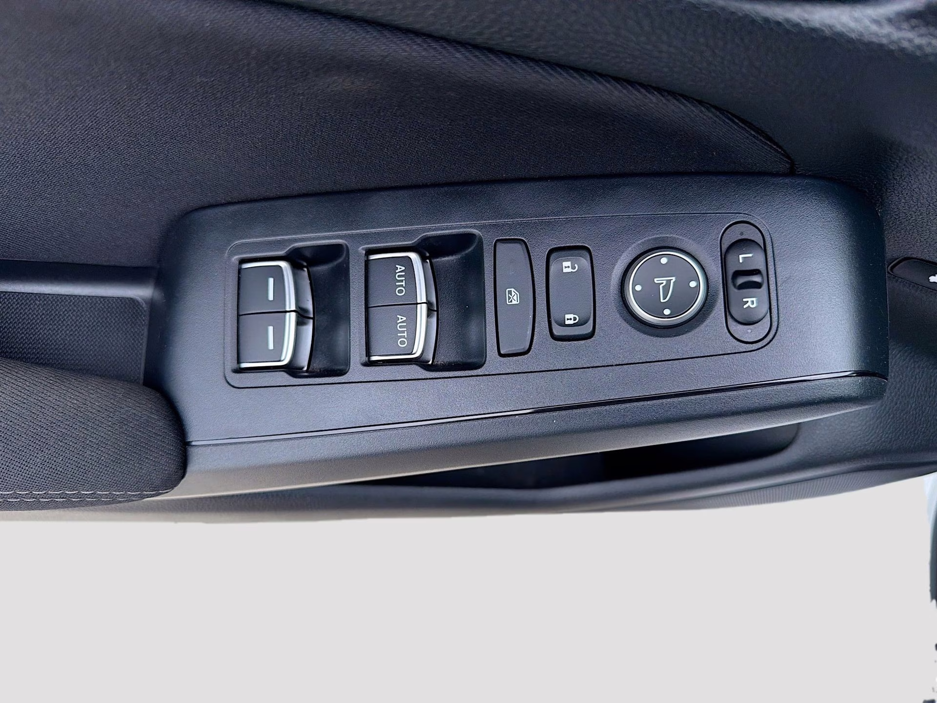 2024 Platinum White Pearl Honda Civic EX FWD Sedan