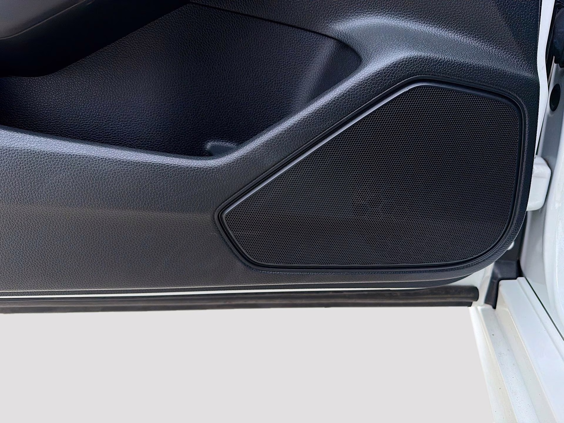 2024 Platinum White Pearl Honda Civic EX FWD Sedan