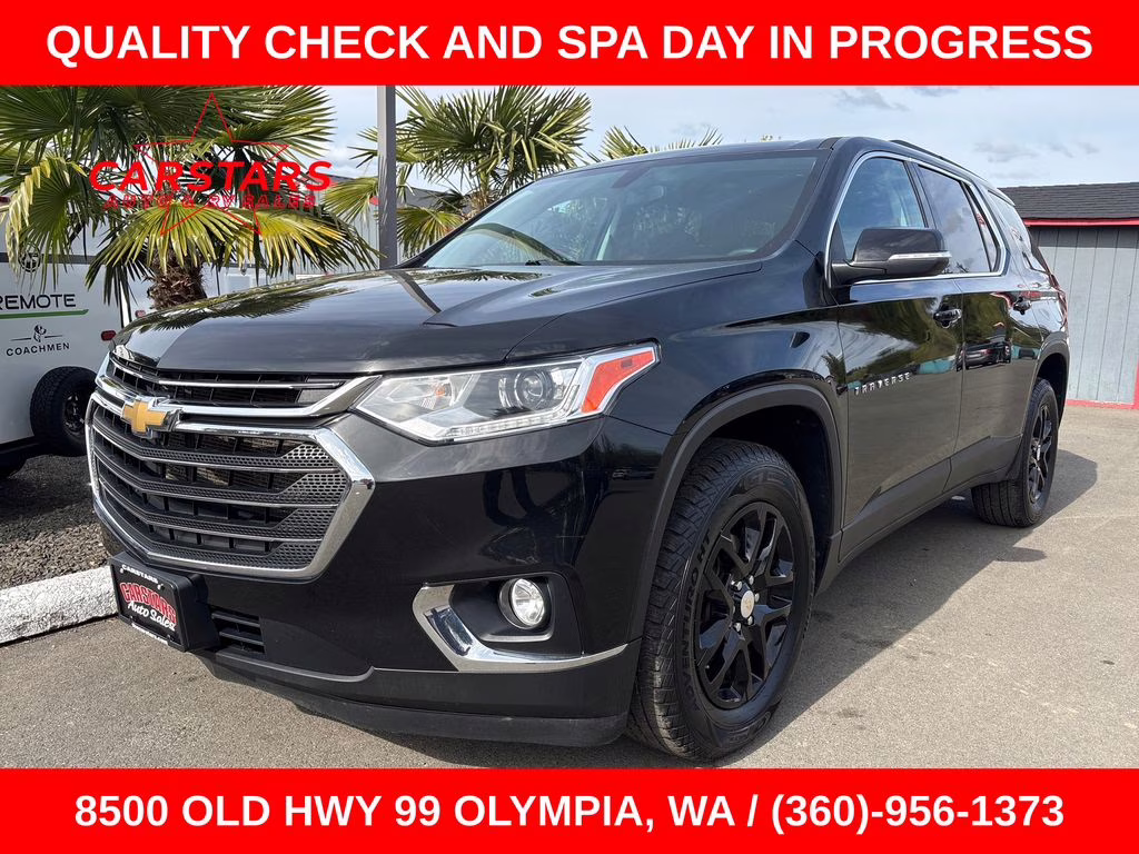 2021 Mosaic Black Metallic Chevrolet Traverse LT AWD SUV