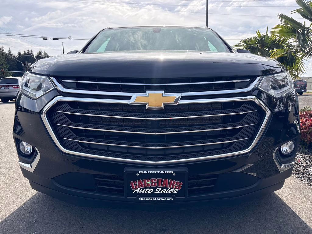 2021 Mosaic Black Metallic Chevrolet Traverse LT AWD SUV