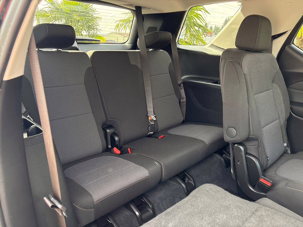 2021 Mosaic Black Metallic Chevrolet Traverse LT AWD SUV