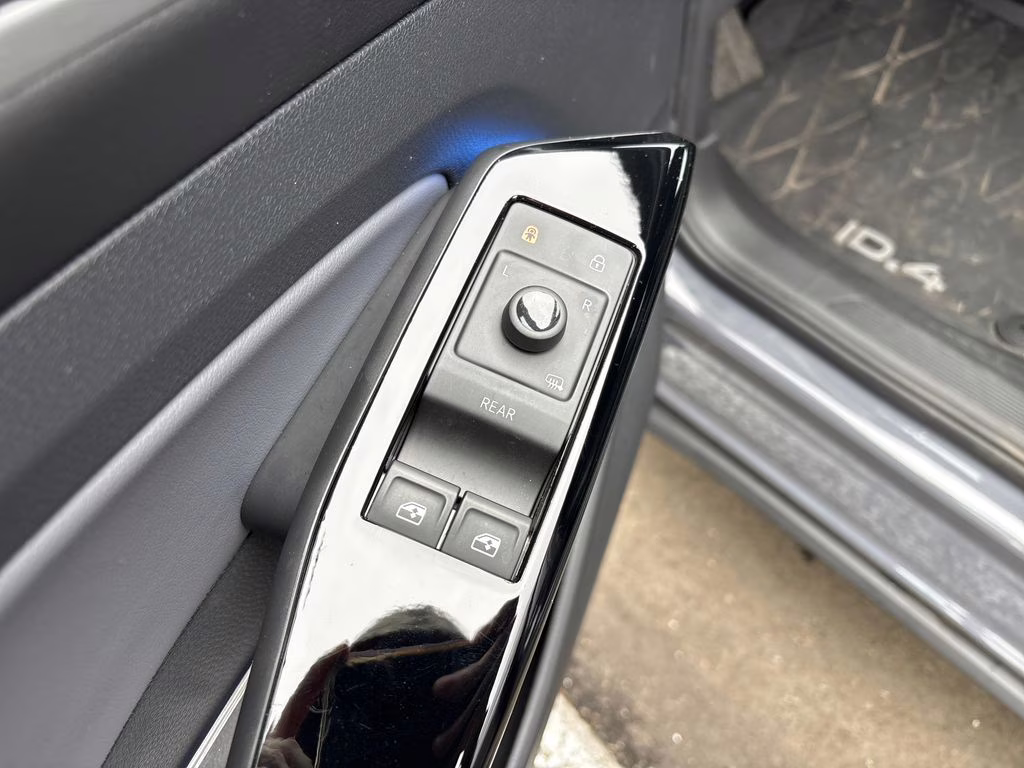 2023 Black Volkswagen ID.4 Pro S RWD SUV