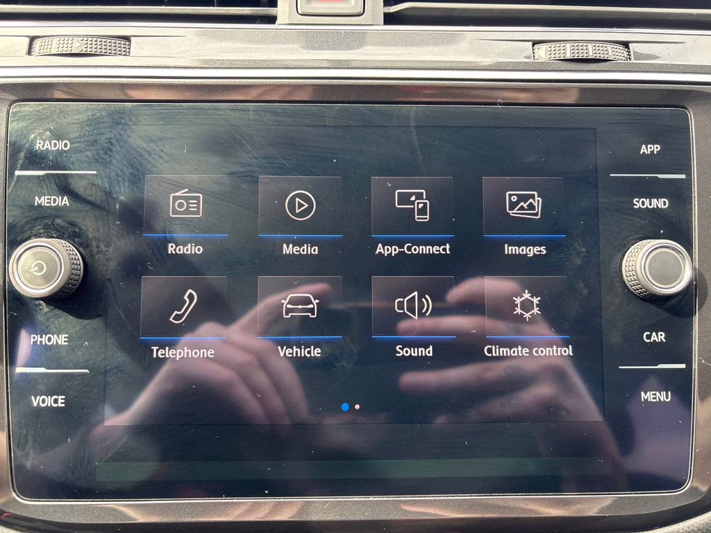 2019 Silver Metallic Volkswagen Tiguan 2.0T SE AWD SUV