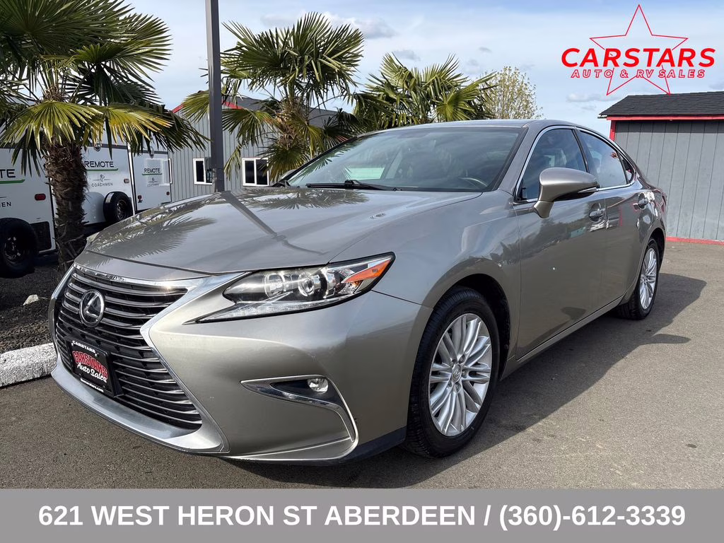 2016 Silver Lexus ES 350 FWD Sedan