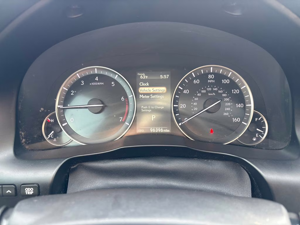 2016 Silver Lexus ES 350 FWD Sedan