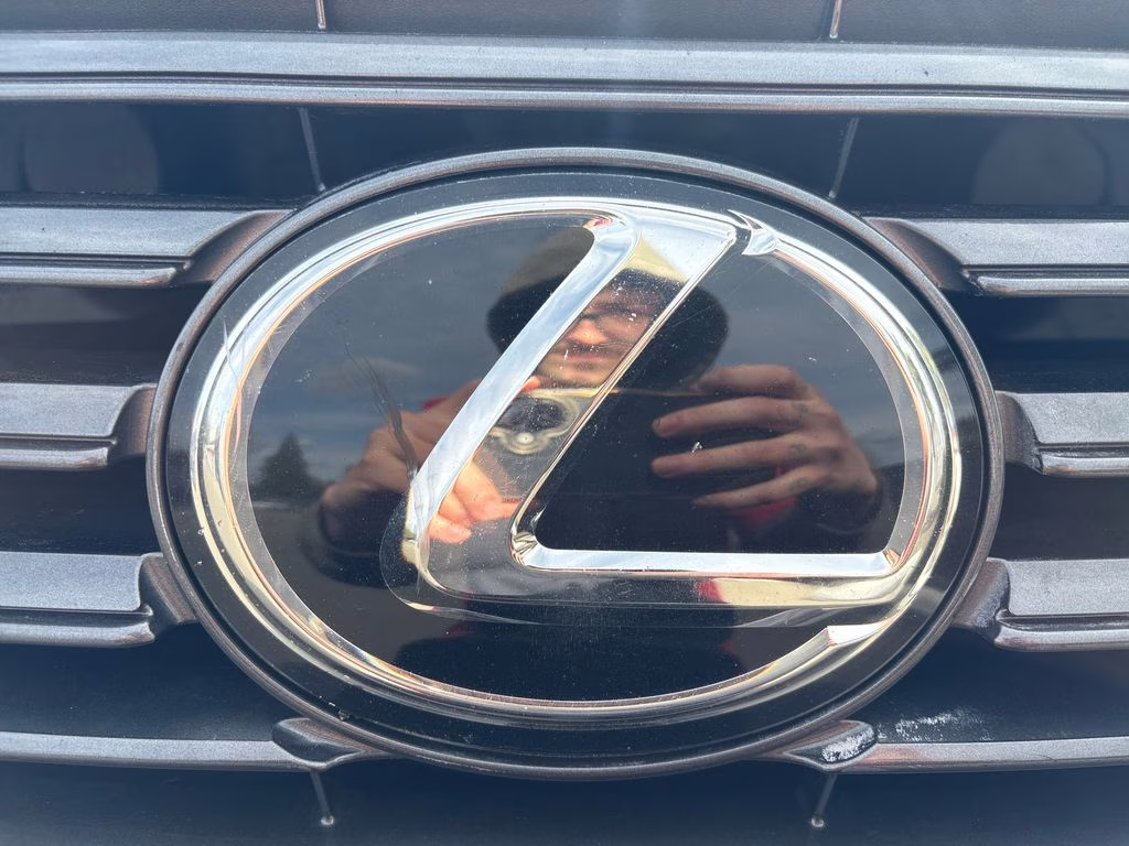 2016 Silver Lexus ES 350 FWD Sedan