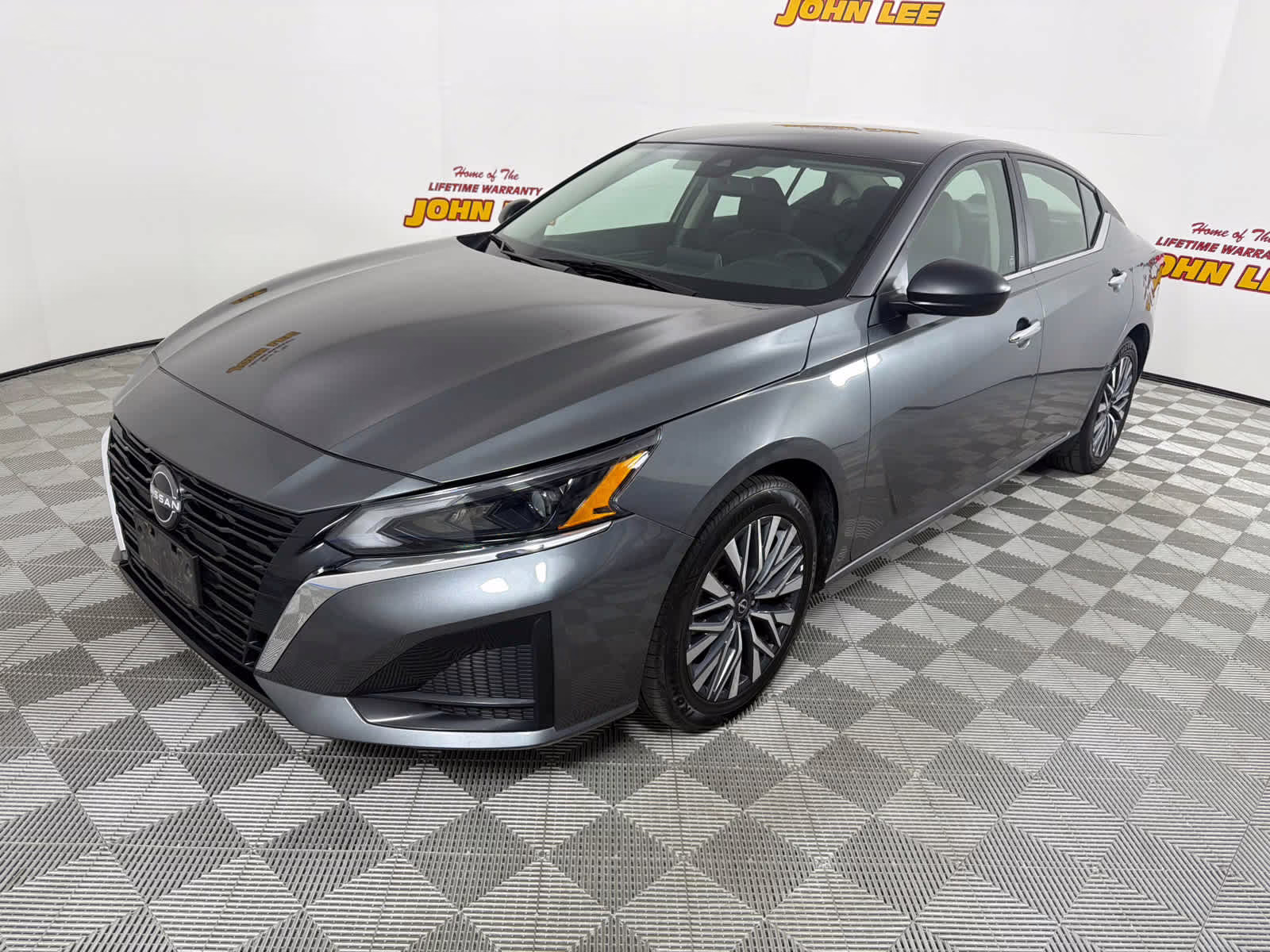 2024 Gun Metallic Nissan Altima 2.5 SV FWD Sedan