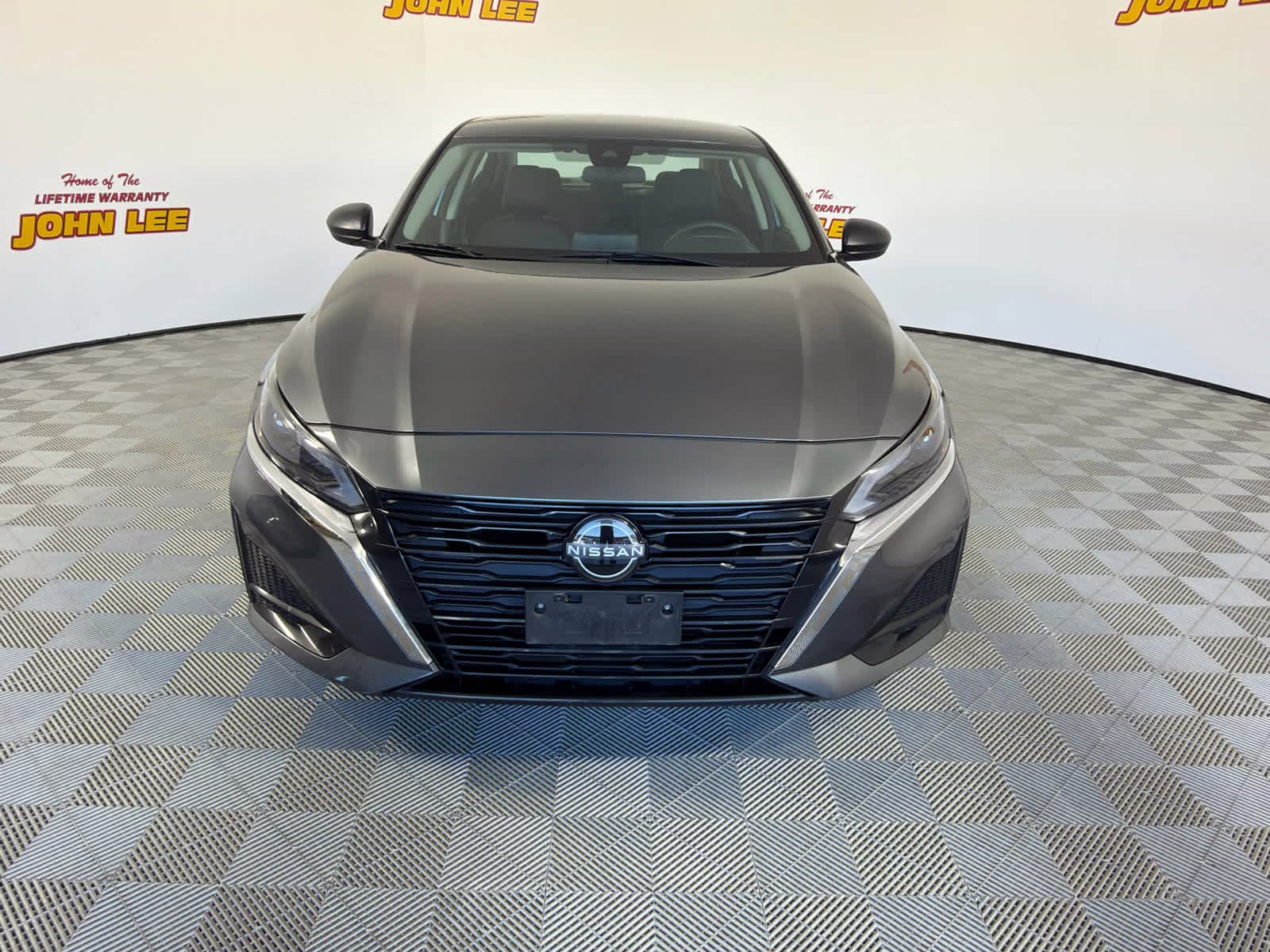 2024 Gun Metallic Nissan Altima 2.5 SV FWD Sedan