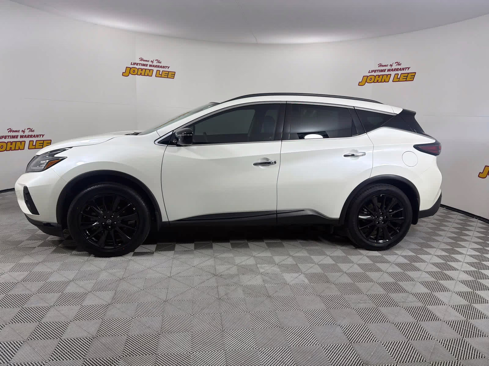 2024 Pearl White Tricoat Nissan Murano SV AWD SUV
