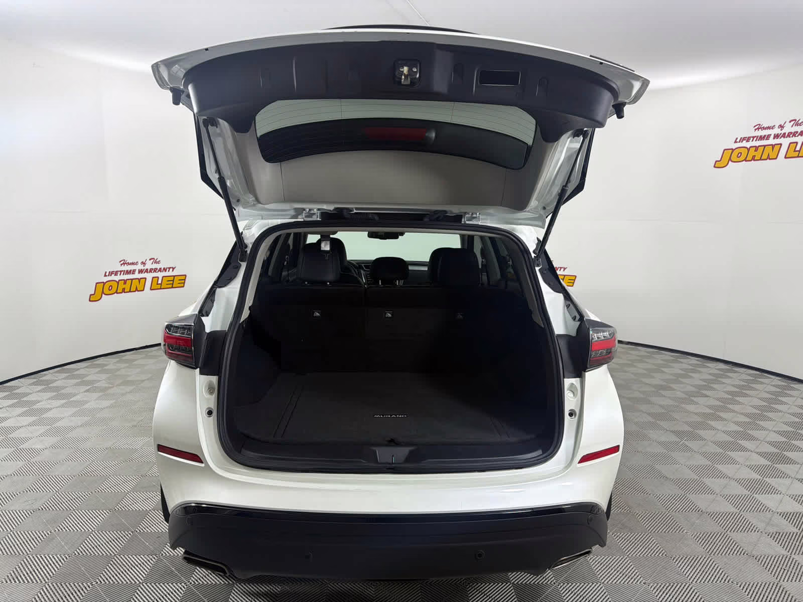 2024 Pearl White Tricoat Nissan Murano SV AWD SUV