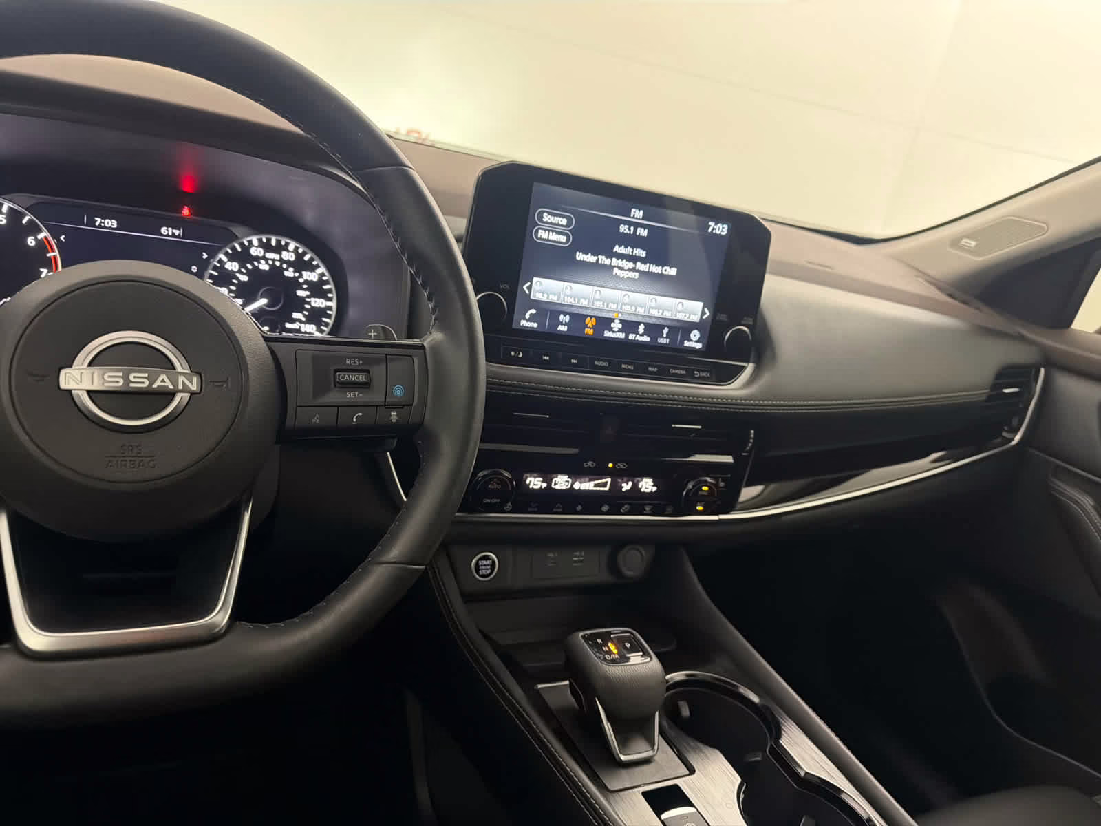 2023 Gun Metallic Nissan Rogue SL FWD SUV