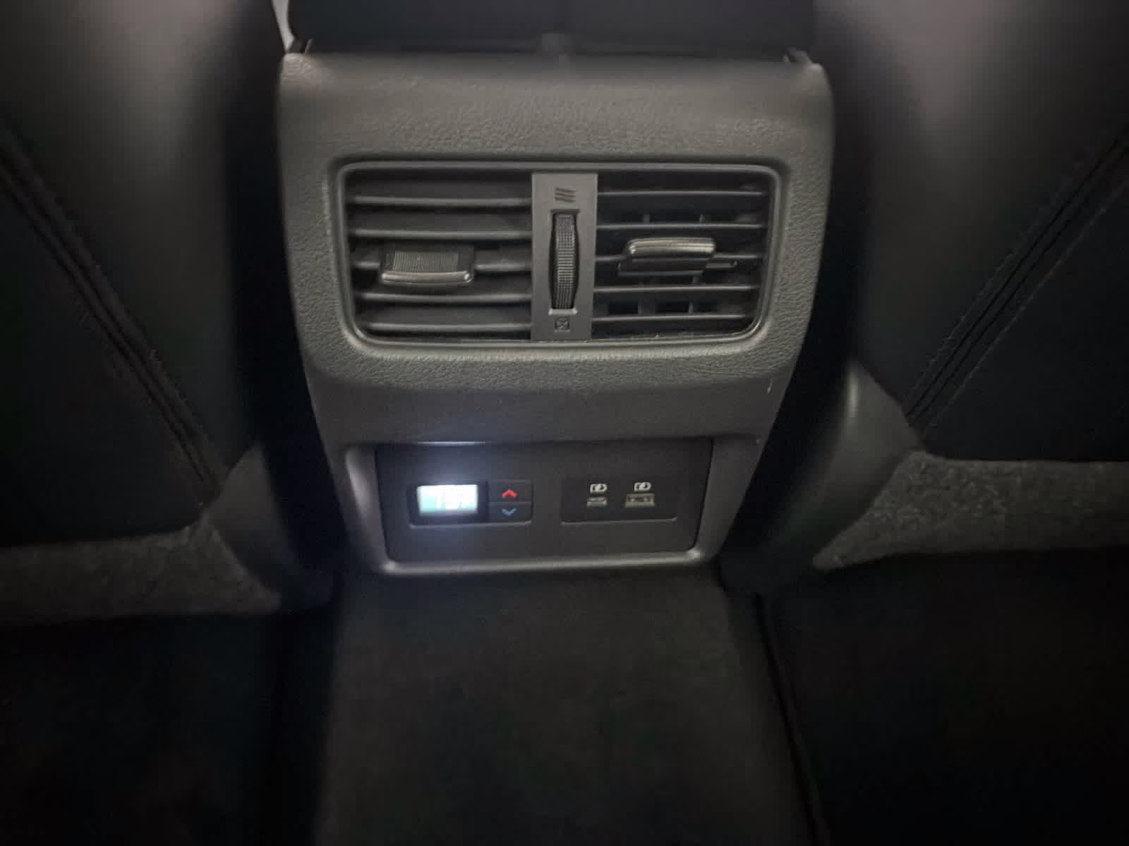 2023 Gun Metallic Nissan Rogue SL FWD SUV