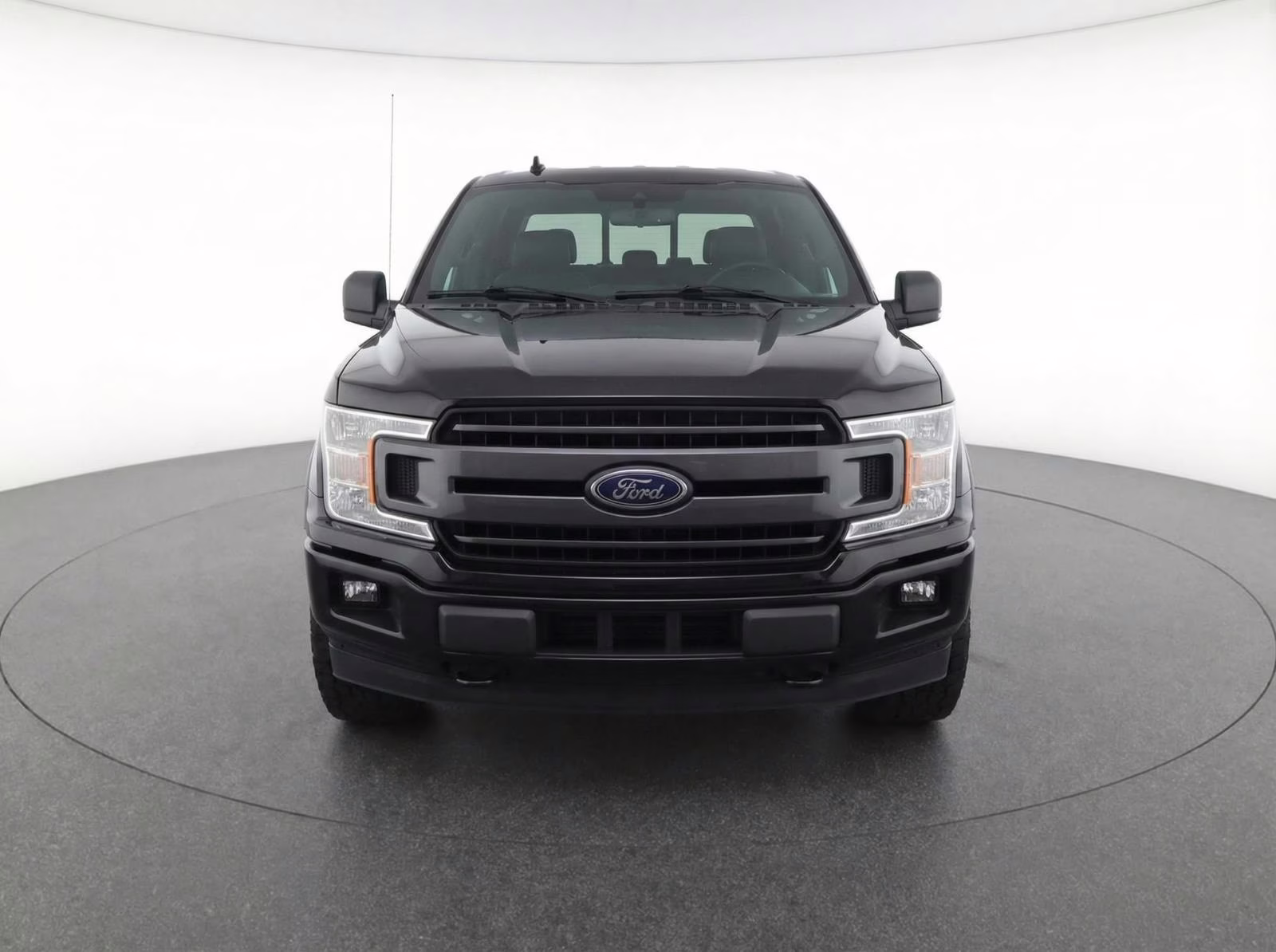 2018 Shadow Black Ford F-150 XLT 4X4 Truck