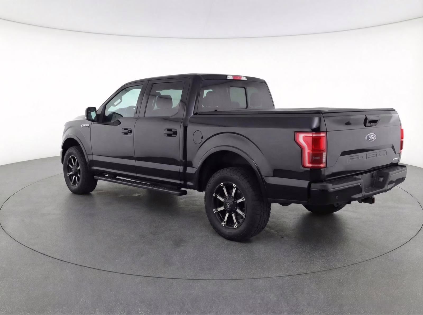 2018 Shadow Black Ford F-150 XLT 4X4 Truck
