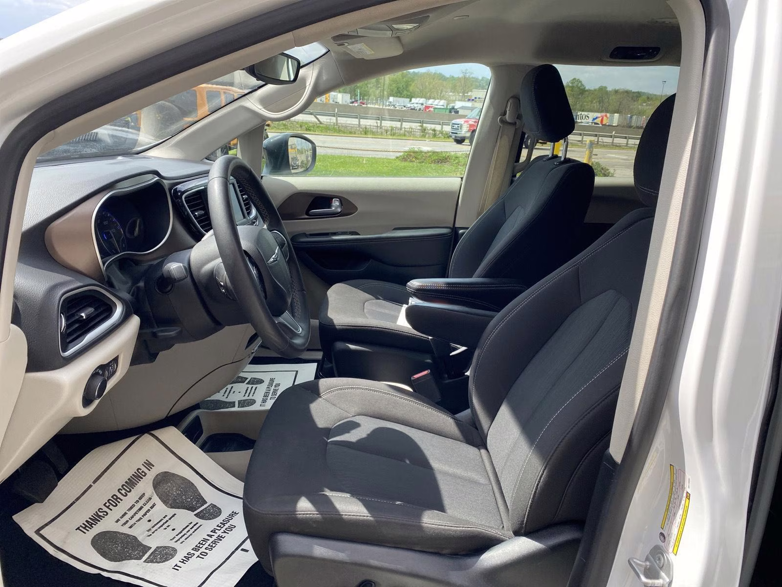 2024 Bright White Clearcoat Chrysler Voyager LX FWD Van