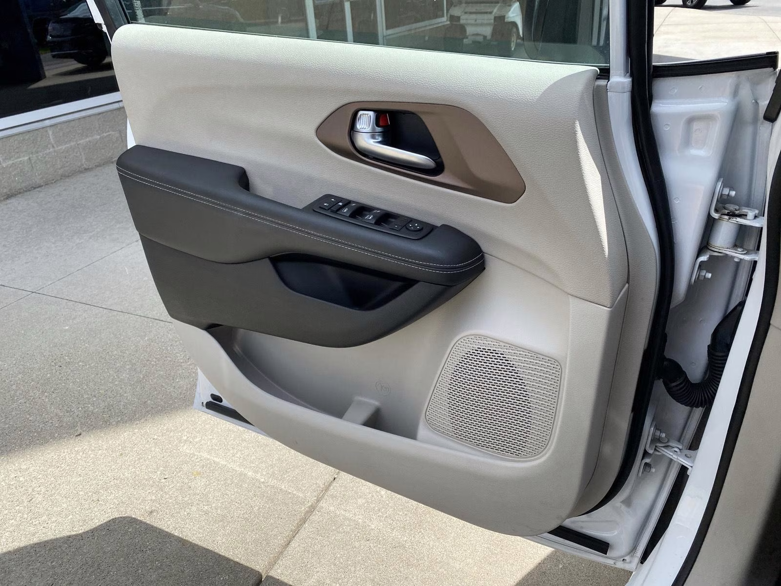 2024 Bright White Clearcoat Chrysler Voyager LX FWD Van