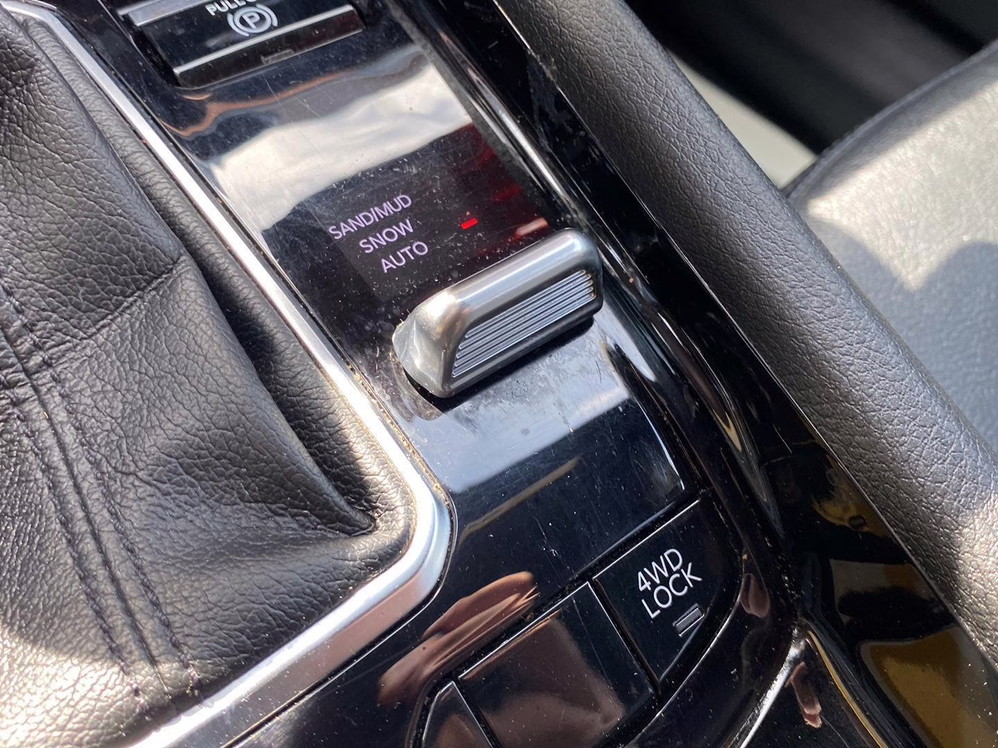 2023 Bright White Clearcoat Jeep Compass Limited 4X4 SUV