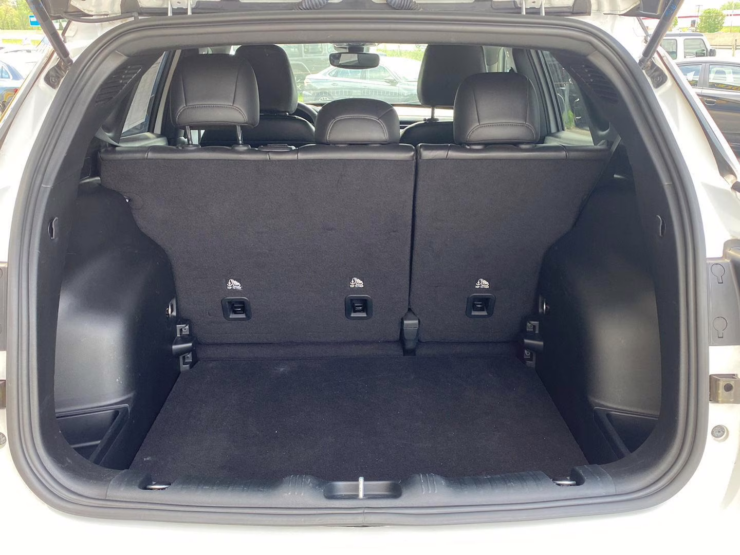 2023 Bright White Clearcoat Jeep Compass Limited 4X4 SUV