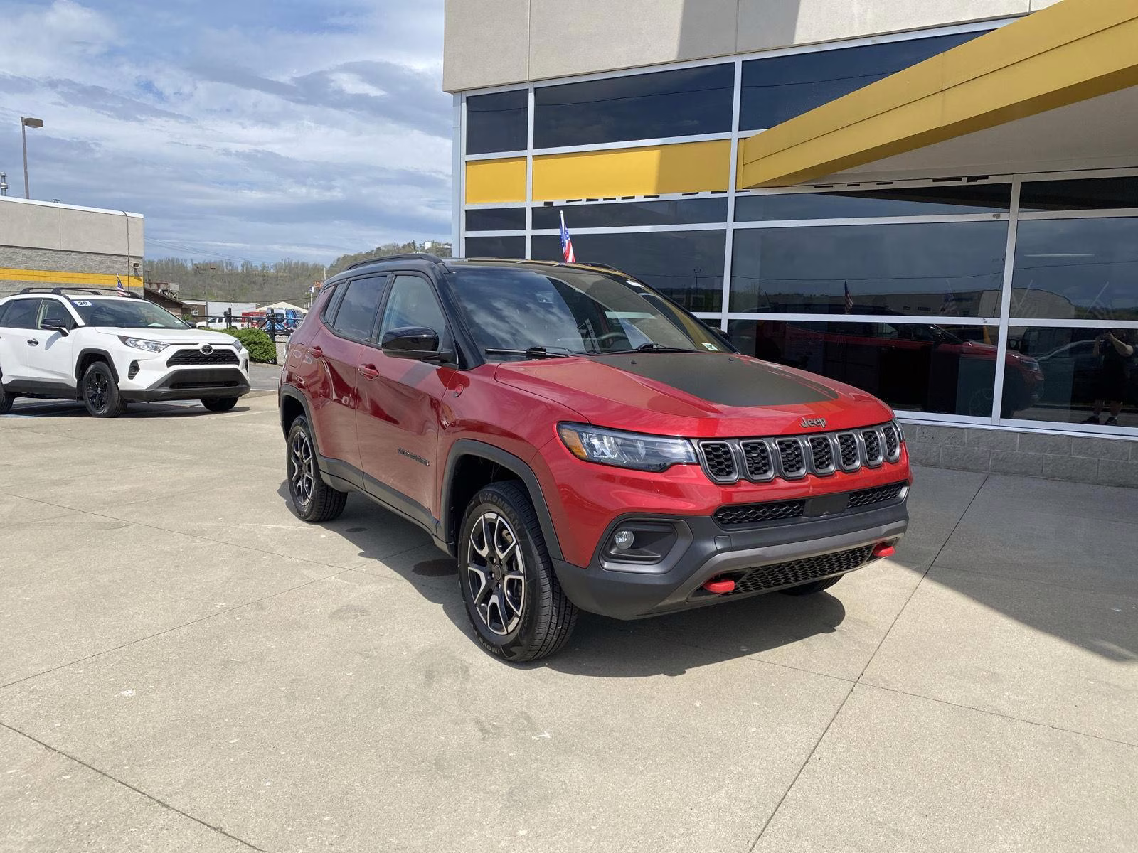 2025 Red Hot Pearlcoat Jeep Compass Trailhawk 4X4 SUV