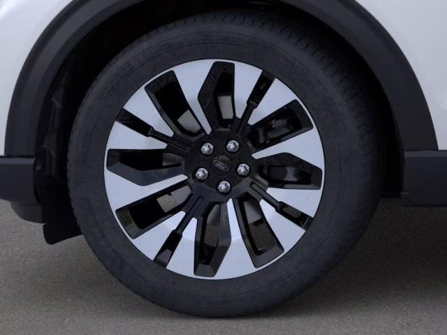 2026 Star White Metallic Tri-Coat Ford Explorer Platinum 4X4 SUV