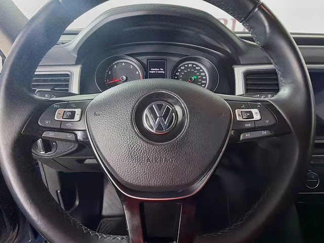 2019 Blue Metallic Volkswagen Atlas 3.6L V6 SE w/Technology FWD SUV