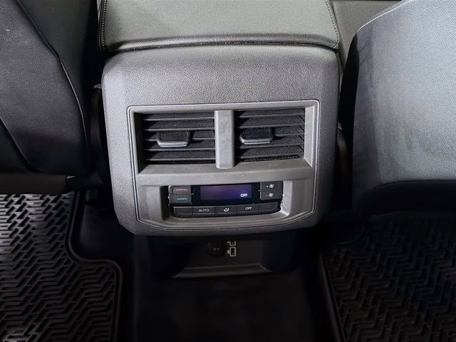 2019 Blue Metallic Volkswagen Atlas 3.6L V6 SE w/Technology FWD SUV
