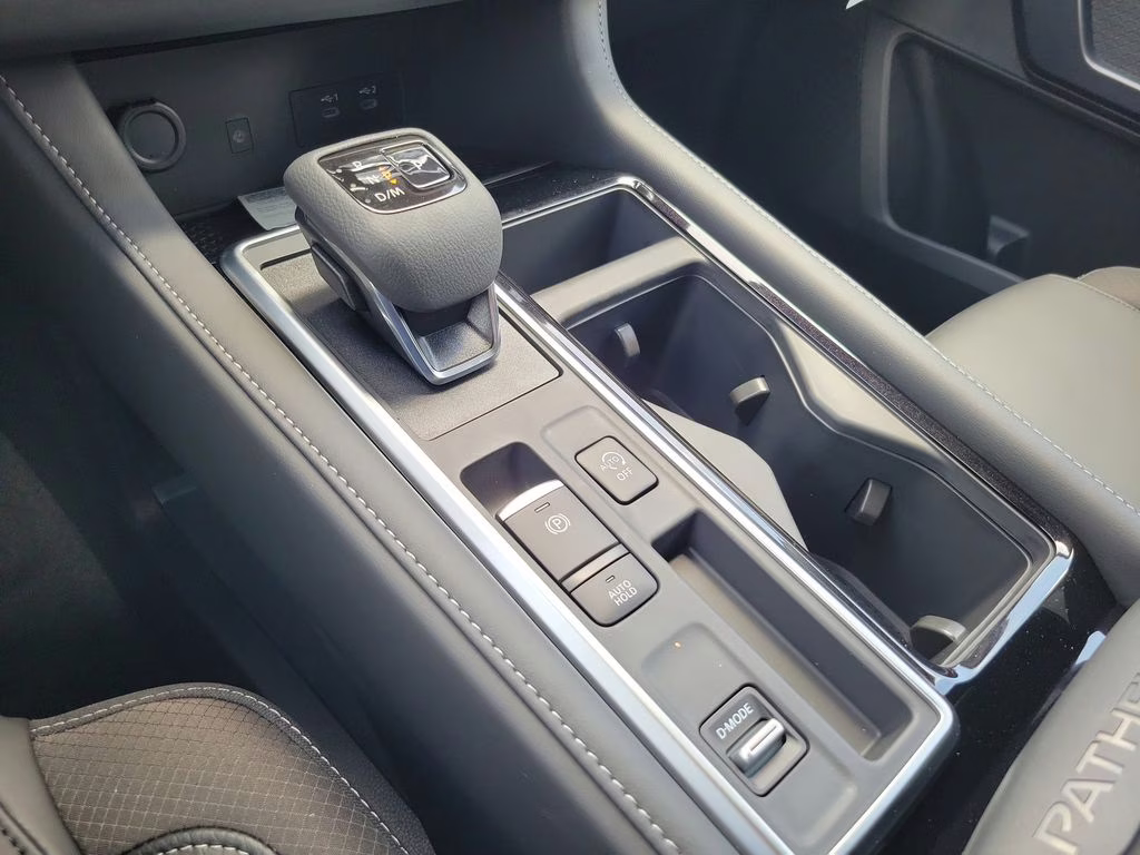 2026 Gun Metallic Nissan Pathfinder SL FWD SUV