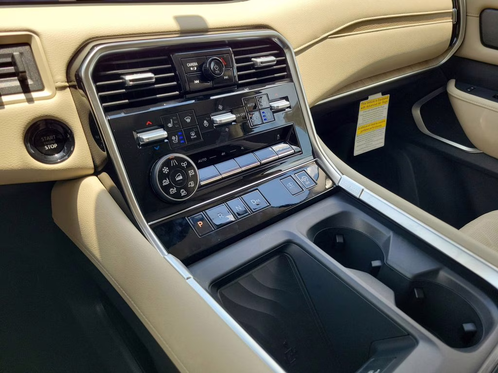 2026 White Pearl Nissan Armada Platinum Reserve 4X4 SUV