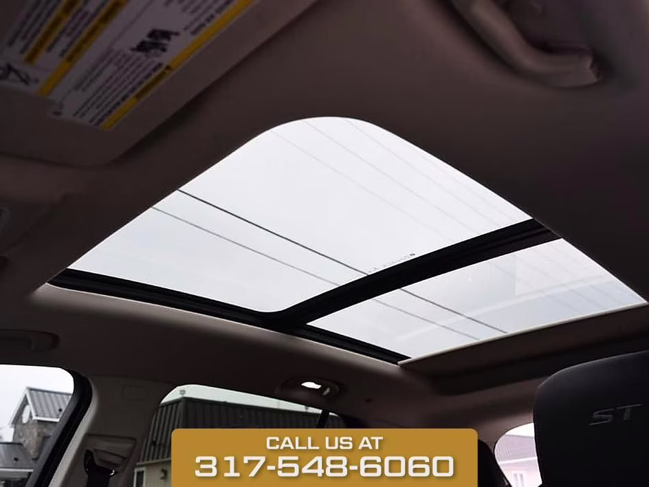 2023 Summit White Buick Envision Essence FWD SUV
