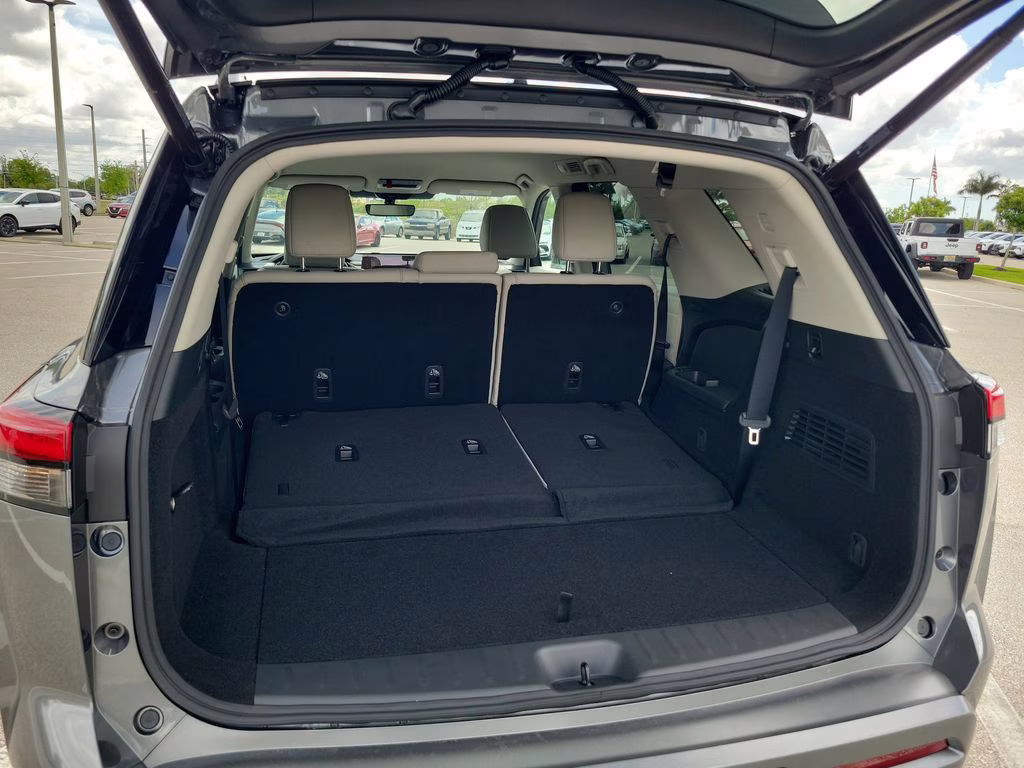 2026 Gun Metallic Nissan Pathfinder SL FWD SUV