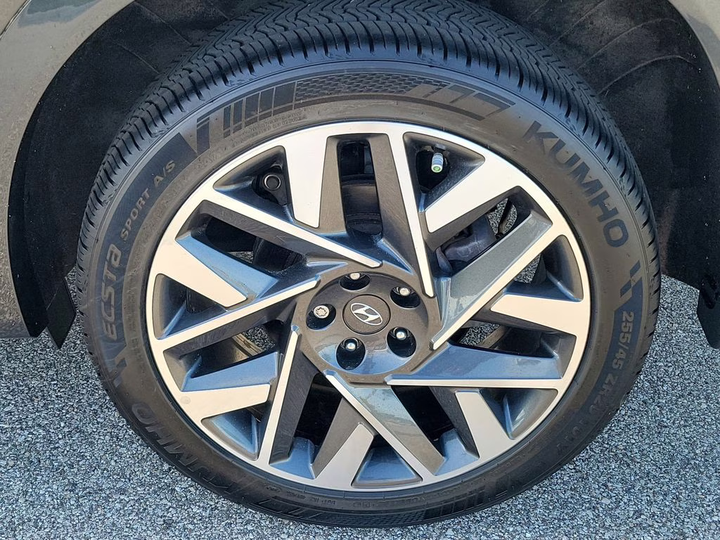 2023 Portofino Gray Hyundai Santa Fe Calligraphy AWD SUV