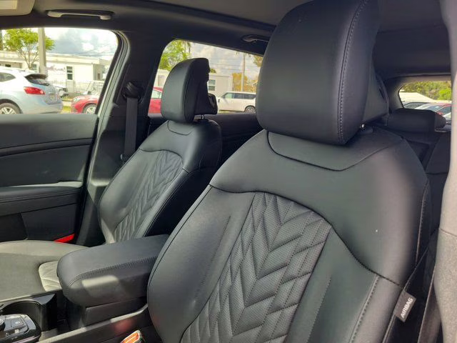 2025 Wolf Gray/Ebony Black Roof Kia Sportage X-Pro Prestige AWD SUV