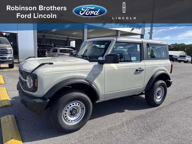2026 Desert Sand Ford Bronco Base 4X4 SUV