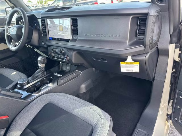 2026 Desert Sand Ford Bronco Base 4X4 SUV